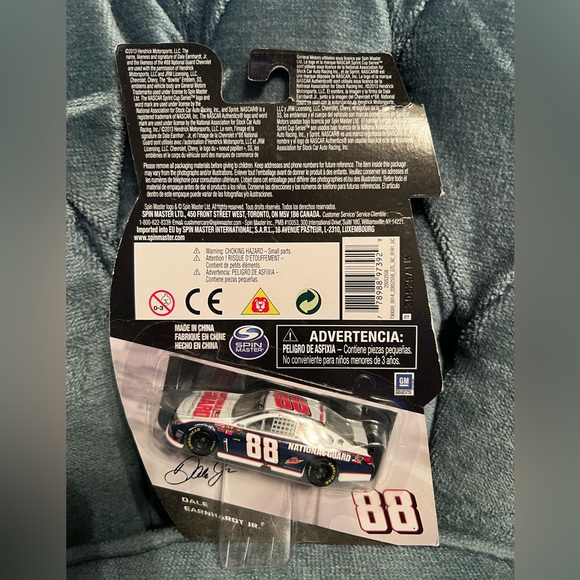 NASCAR Dale Earnhardt jr #88 6th Generation 1:64 scale die cast collector car - Picture 2 of 2